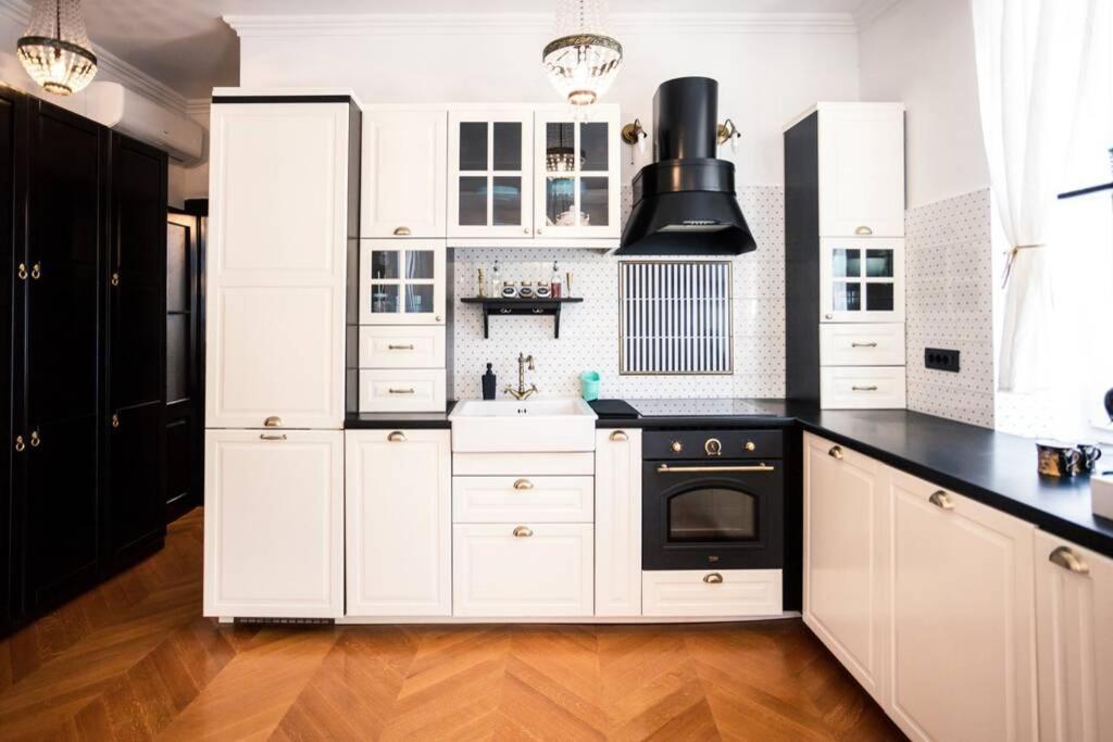 Luxurious Apartment Bella Lux In City Center With Free Parking Included! Split Eksteriør bilde